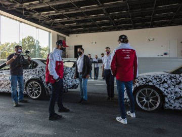 Alfa Romeo Giulia GTA i GTAm testowana przez Räikkönena i Giovinazziego